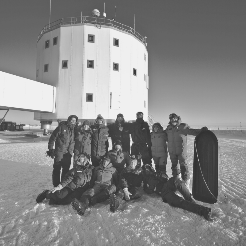 Il brindisi in Antartide degli agli amici della Concordia Station